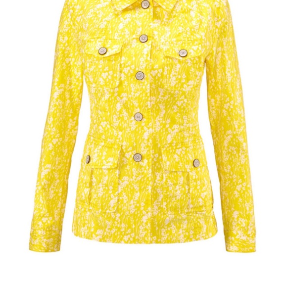 Cabi mid weight jacket in a gorgeous yellow pattern! Size S. - Picture 3 of 3